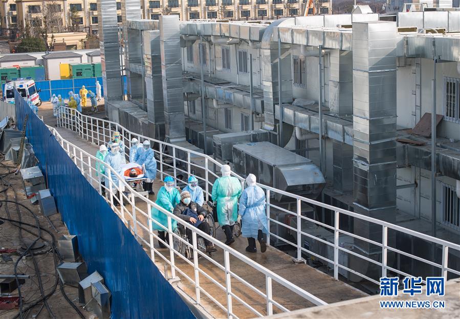 Newly-opened Hushengshan Hospital receiving first batch of virus patients